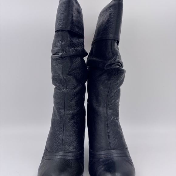 Steve Madden Women's Black Leather Slouchy/Ruched Mid-Calf Heel Boots - Size 5.5 - Picture 4 of 15